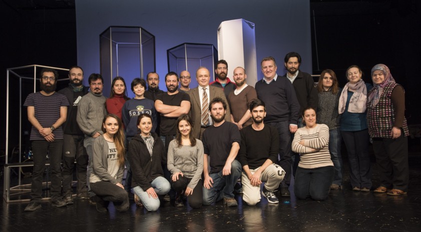 Tiyatro Anadolu “Kundakçı” ile Mart’ta seyircisiyle buluşacak