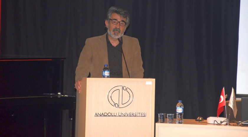 YDYO’da “İstikbal ve İstiklal Şairi Mehmet Akif” konferansı