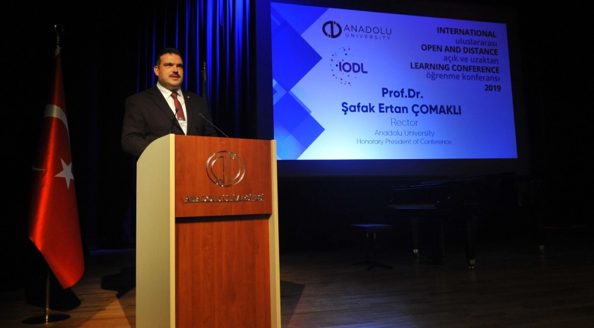Anadolu Üniversitesi Açık ve Uzaktan Öğrenme Konferansı başladı