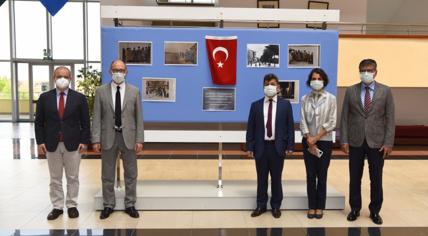 Anadolu Üniversitesi’nden “2 Eylül Eskişehir’in Kurtuluşu” fotoğraf sergisi