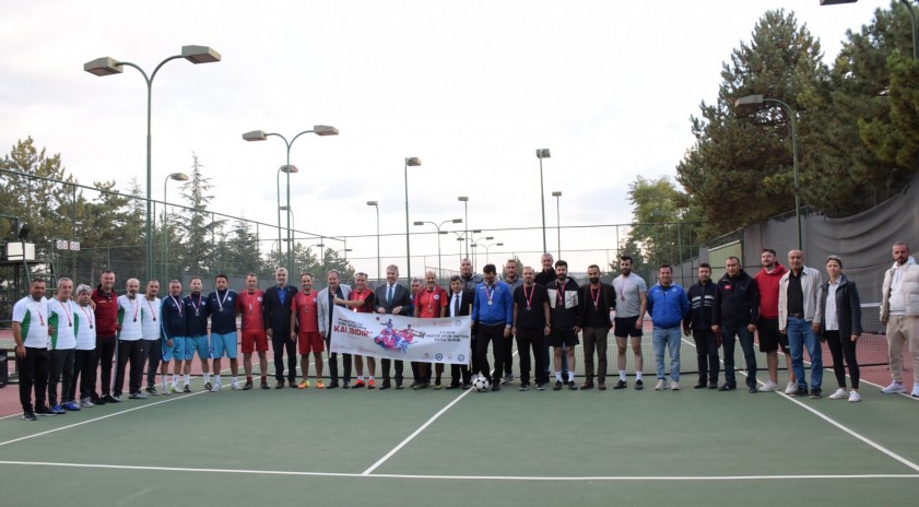 Anadolu Üniversitesi, Kurumlar Arası Ayak Tenisi Turnuvasına ev sahipliği yaptı 