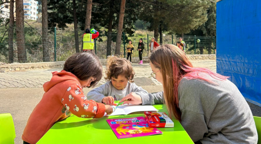 Anadolu Üniversitesinden deprem bölgesindeki çocuklar için etkinlik alanı
