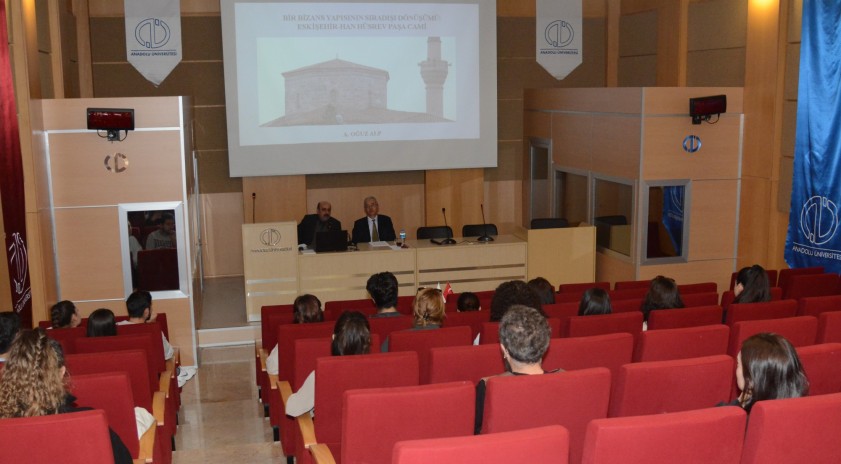 Edebiyat Fakültesinde “Bir Bizans Yapısının Sıra Dışı Dönüşümü: Han Hüsrev Paşa Camii” konferansı düzenlendi