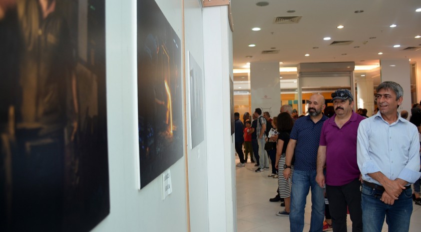 Sanat ve Tasarım Galerisi'nde "Döküm İşçileri Fotoğraf Sergisi" 