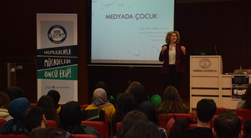 Üniversitemizde “Medya ve Çocuk” konferansı