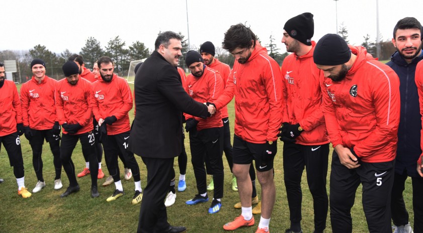 Rektör Çomaklı’dan Eskişehirspor’a destek sözü