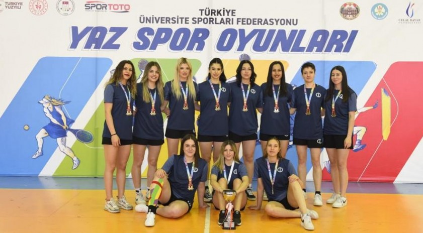 Hentbol Kadınlar Süper Ligi'nde Şampiyon Anadolu Üniversitesi