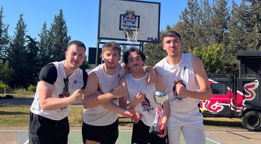 Anadolu Üniversitesi Basketbol Takımı İzmir yolcusu