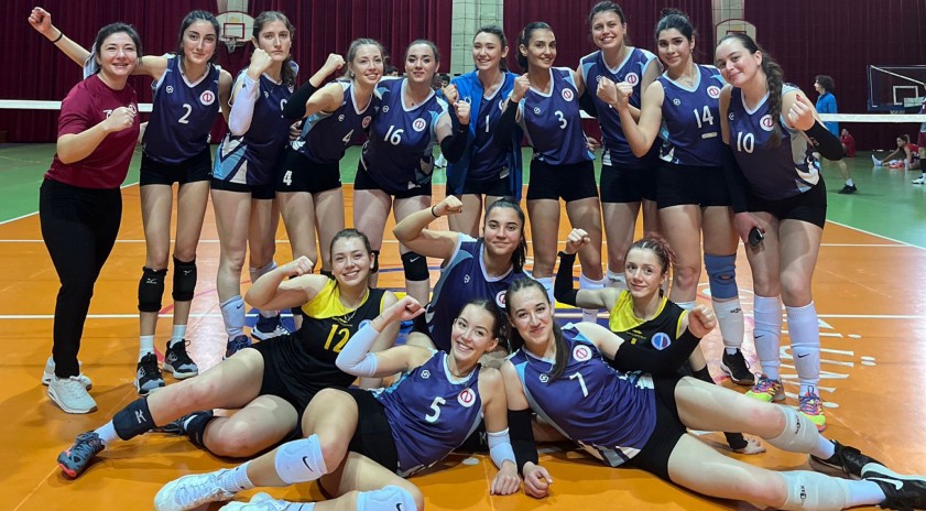 Kadın Voleybol Takımı grup ikincisi oldu