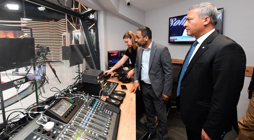 Rektör Adıgüzel, Kanal 26 ve ESGROUP’u ziyaret etti
