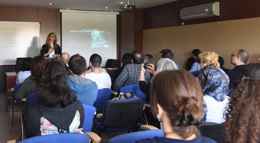 Turizm Fakültesinde yapay zekâ tabanlı uygulamalarla İngilizce pratiği konuşuldu