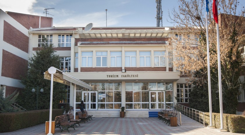 Turizmin geleceğini şekillendiren profesyoneller yetiştiriyoruz
