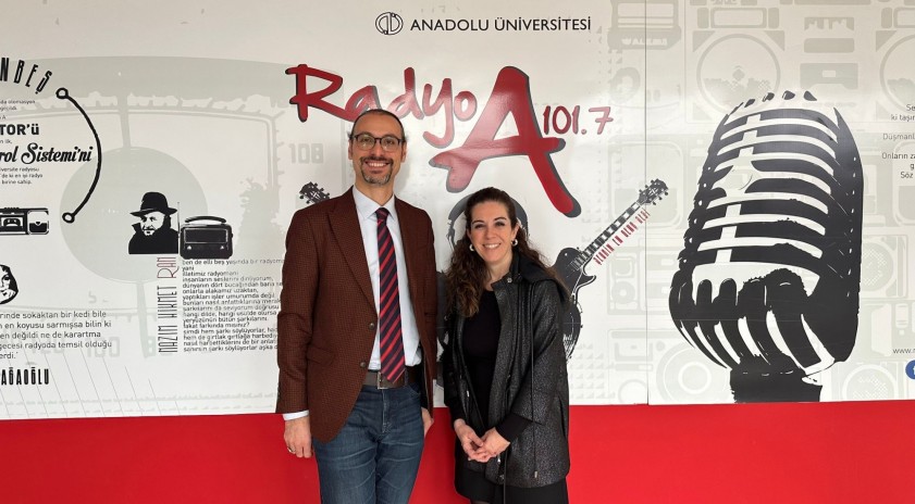 Radyo A’da çocukların dijital dünyada karşılaştığı riskler detaylı olarak ele alındı