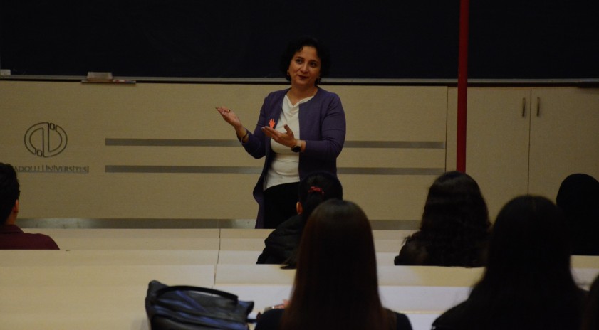 “Şiddetin Dijital Yüzü ve Siber Şiddetle Mücadele" semineri düzenlendi