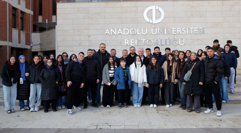 Anadolu &Uuml;niversitesi 2025&rsquo;te 27 bin aday &ouml;ğrenciyi Eskişehir de ağırladı