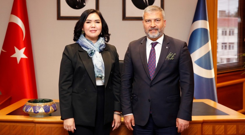 Kırgızistan&rsquo;dan Anadolu &Uuml;niversitesine ziyaret