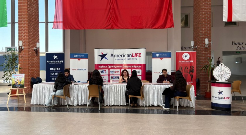 &Ouml;ğrenciler ingilizce iş m&uuml;lakatı deneyimi yaşadı
