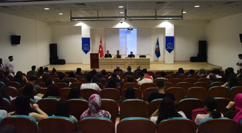 Anadolu &Uuml;niversitesinde &ldquo;G&ouml;rme Engelliler Perspektifinden Eğitimde Kapsayıcılık&rdquo; paneli d&uuml;zenlendi