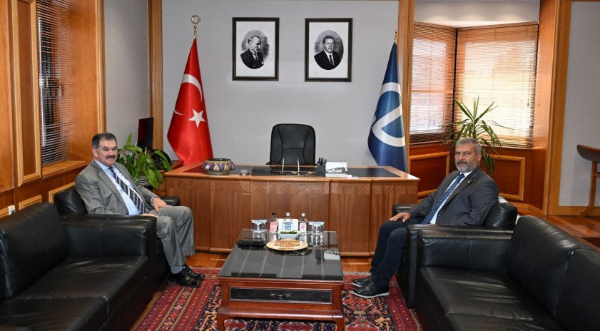 Kaymakam &Ouml;mer Ulu&rsquo;dan Anadolu &Uuml;niversitesine veda ziyareti